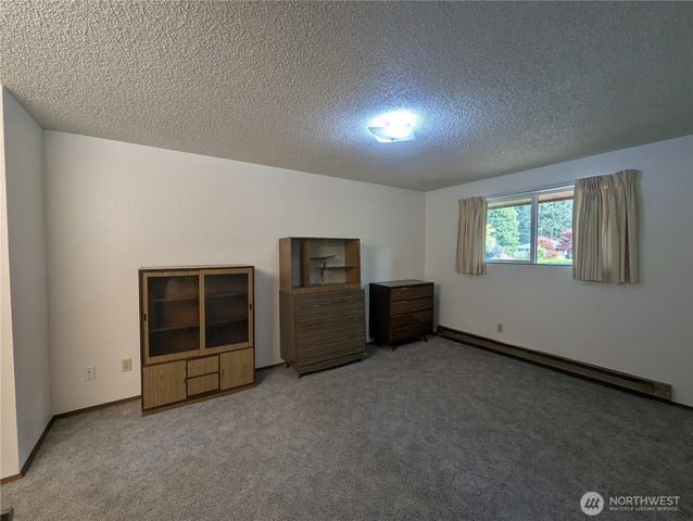 1911 Peacock Lane, Oak Harbor, WA 98277