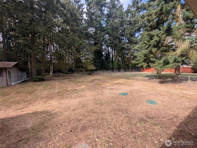 1911 Peacock Lane, Oak Harbor, WA 98277