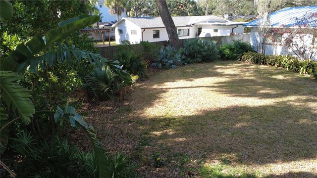 4806 W SAN JOSE STREET, Tampa, FL 33629