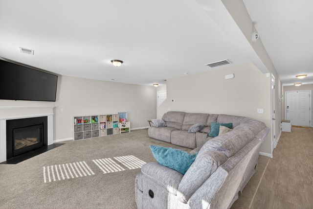 209 Carriagebrook Circle, Camden, SC 29020