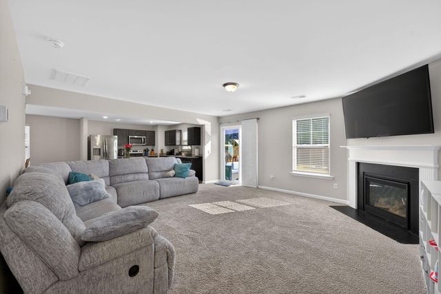 209 Carriagebrook Circle, Camden, SC 29020