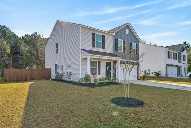 209 Carriagebrook Circle, Camden, SC 29020
