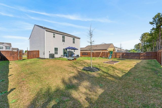 209 Carriagebrook Circle, Camden, SC 29020