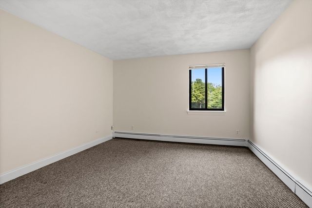 17 Davis Rd C9, Acton, MA 01720