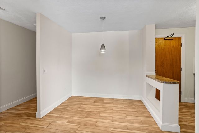 17 Davis Rd C9, Acton, MA 01720