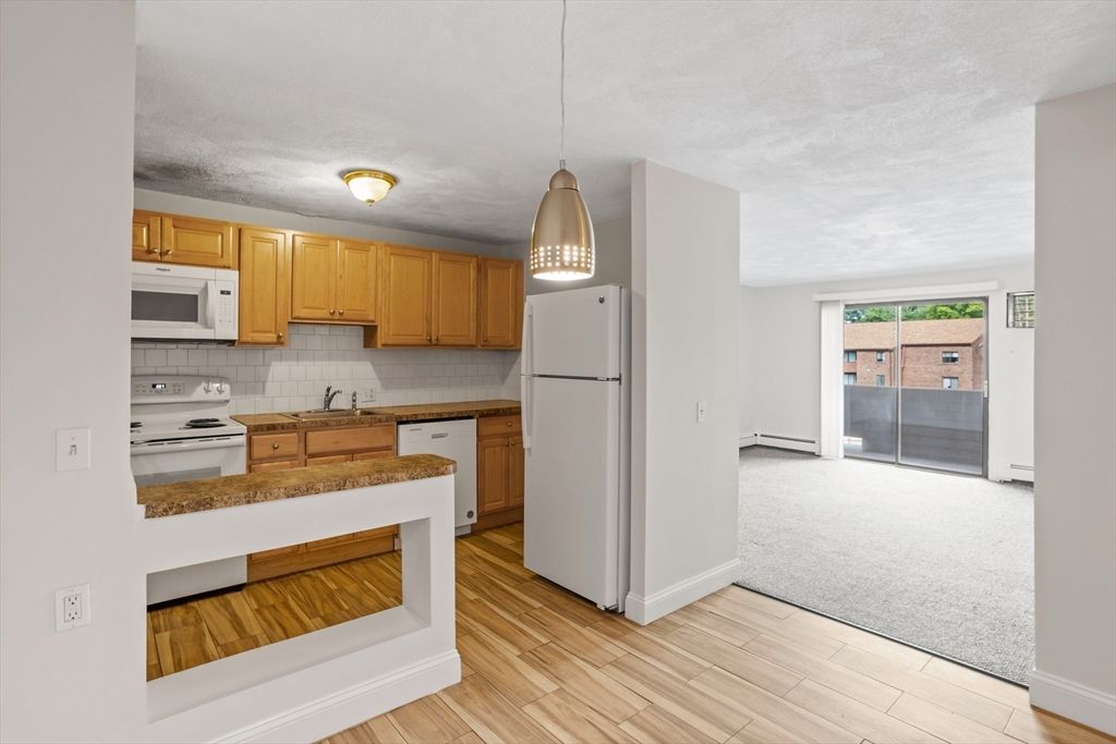 17 Davis Rd C9, Acton, MA 01720
