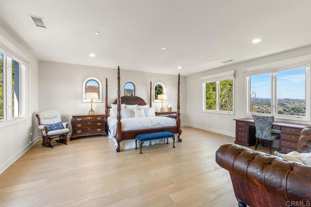 7729 Calle Amanacer, Rancho Santa Fe, CA 92067