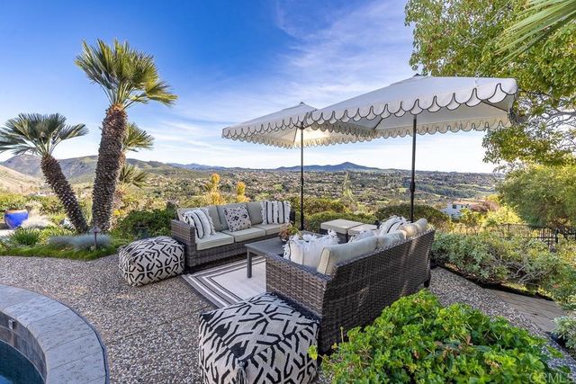 7729 Calle Amanacer, Rancho Santa Fe, CA 92067