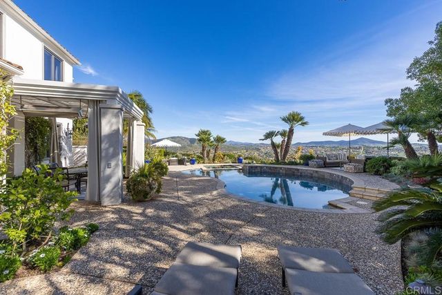 7729 Calle Amanacer, Rancho Santa Fe, CA 92067