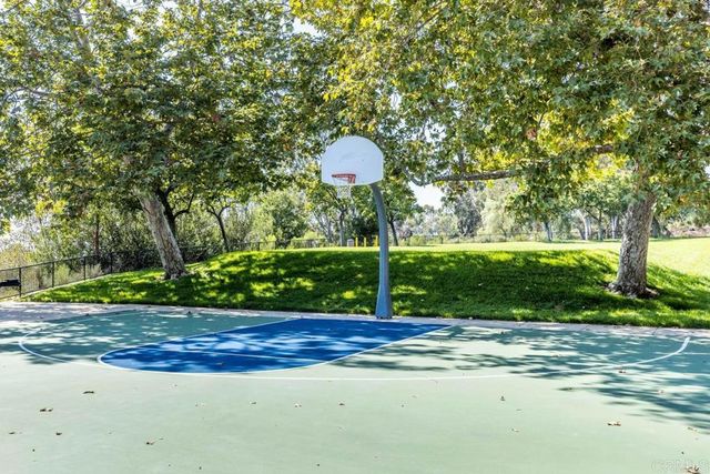 7729 Calle Amanacer, Rancho Santa Fe, CA 92067