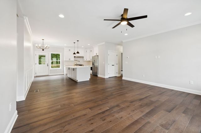 123 Casey Street, Brush Creek, TN 38547