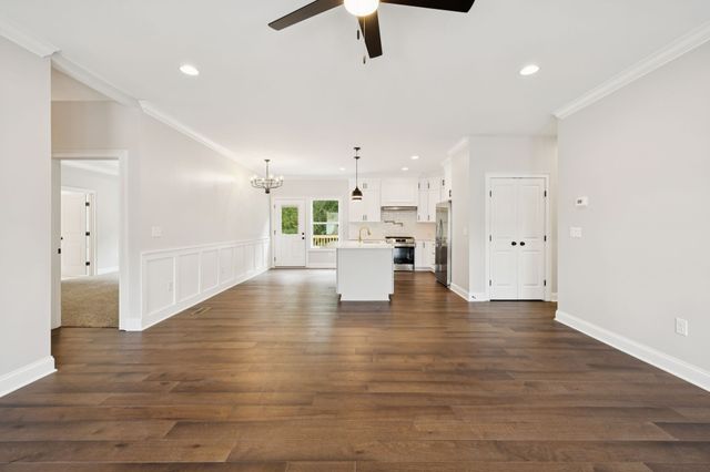 123 Casey Street, Brush Creek, TN 38547