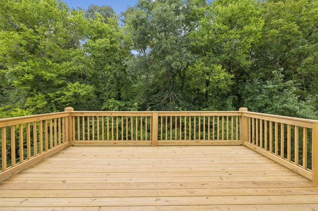 123 Casey Street, Brush Creek, TN 38547