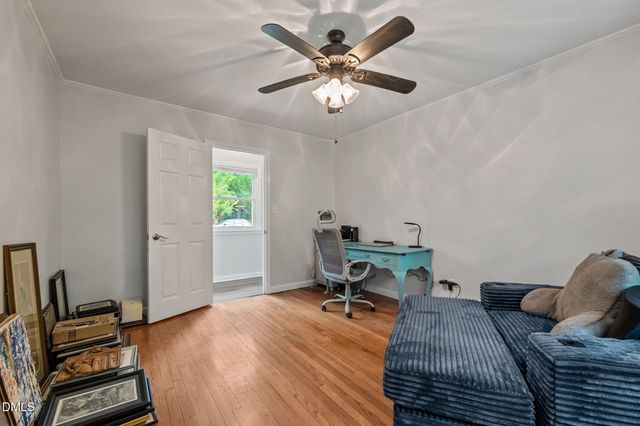 614 Ridgeway Drive, Burlington, NC 27217