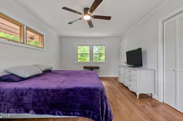 614 Ridgeway Drive, Burlington, NC 27217