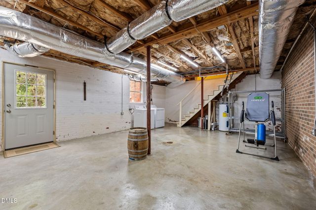 614 Ridgeway Drive, Burlington, NC 27217