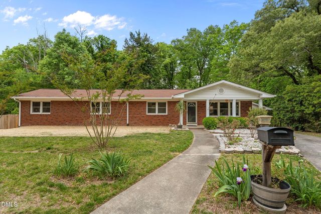 614 Ridgeway Drive, Burlington, NC 27217