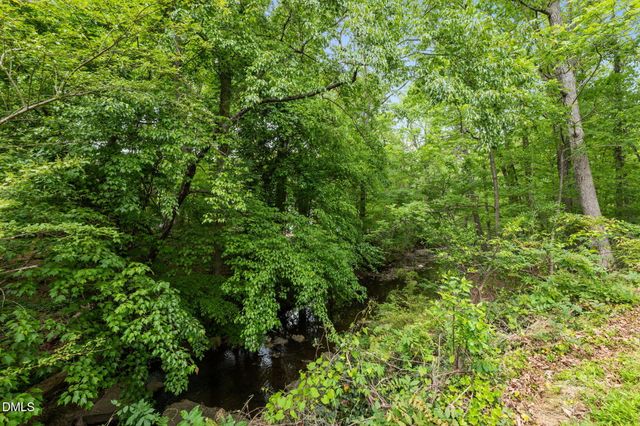 614 Ridgeway Drive, Burlington, NC 27217
