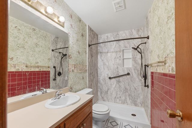 800 E Sunrise, Derby, KS 67037