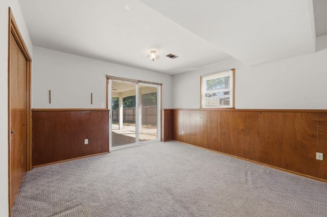 800 E Sunrise, Derby, KS 67037