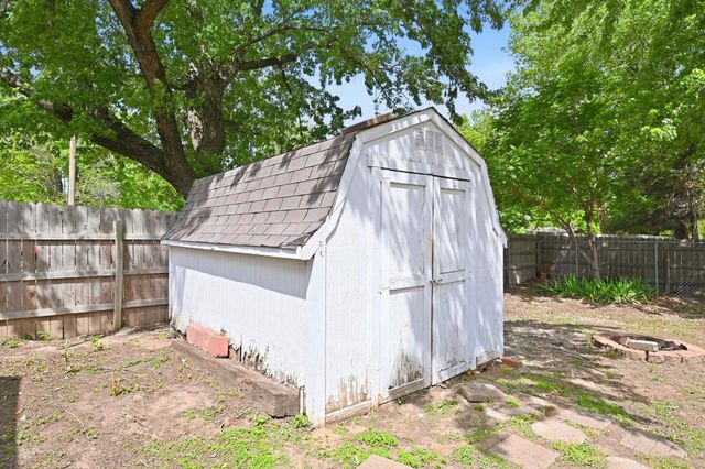 800 E Sunrise, Derby, KS 67037