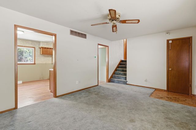 800 E Sunrise, Derby, KS 67037