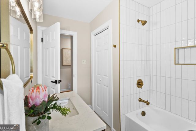 4159 King Valley Drive SE, Smyrna, GA 30082