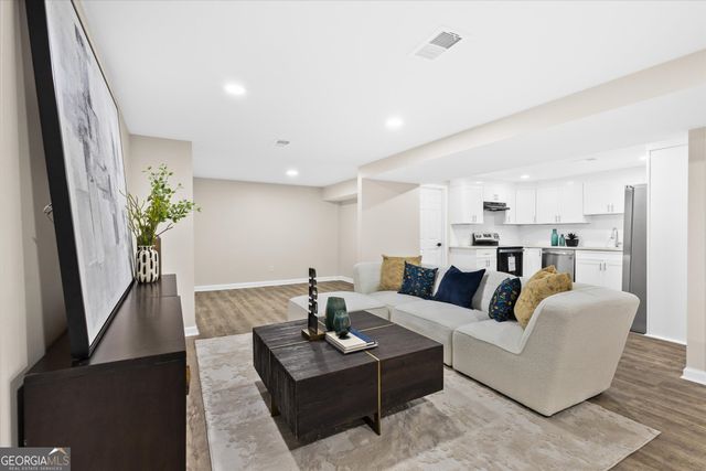 4159 King Valley Drive SE, Smyrna, GA 30082
