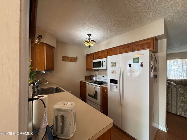 174 Bernard Drive, Manahawkin, NJ 08050