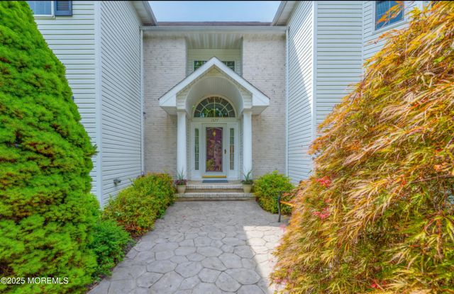 1577 Country Club Lane, Toms River, NJ 08753