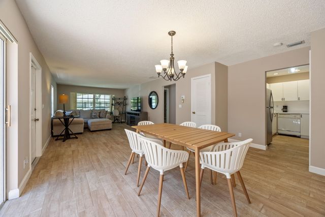 10168 43rd Trail S 318, Boynton Beach, FL 33436
