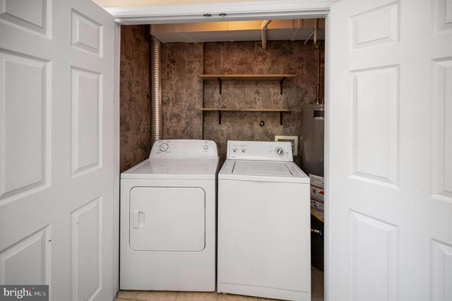 610 KENSINGTON DR, Fredericksburg, VA 22405