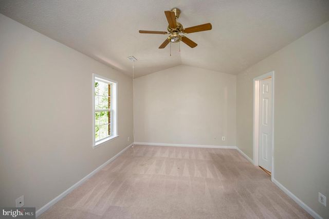 610 KENSINGTON DR, Fredericksburg, VA 22405