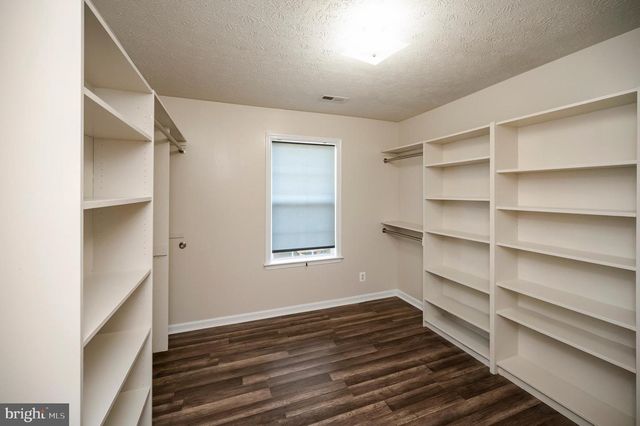 610 KENSINGTON DR, Fredericksburg, VA 22405