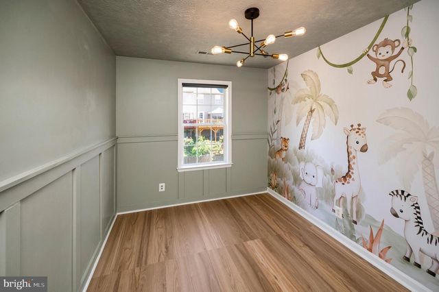 610 KENSINGTON DR, Fredericksburg, VA 22405