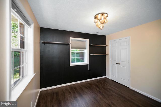 610 KENSINGTON DR, Fredericksburg, VA 22405