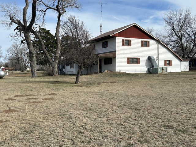 102 Willow Street, Lipscomb, TX 79056