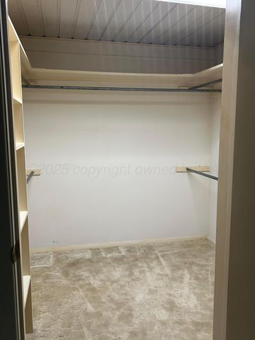 102 Willow Street, Lipscomb, TX 79056