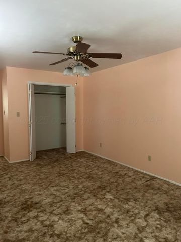 102 Willow Street, Lipscomb, TX 79056