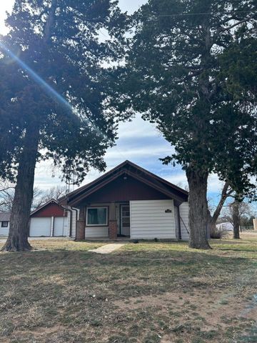 102 Willow Street, Lipscomb, TX 79056