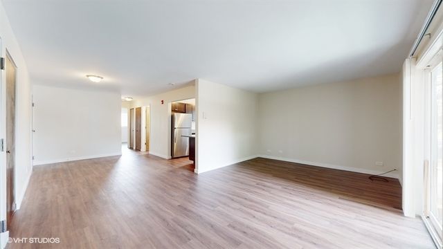 29W542 Country Ridge Drive E, Warrenville, IL 60555