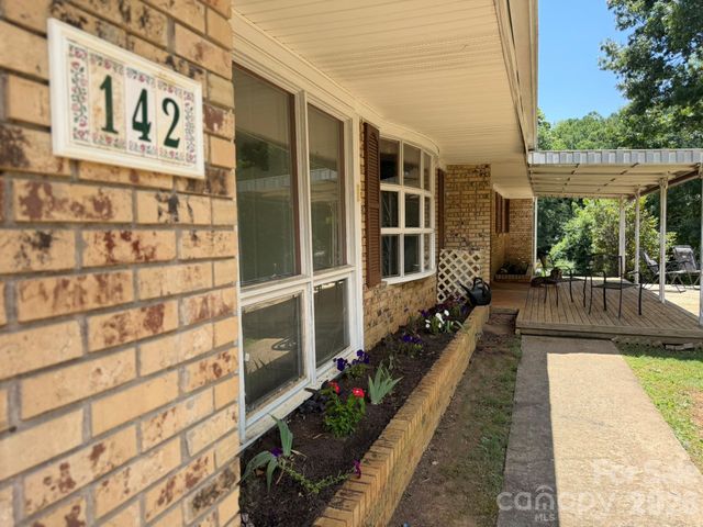 142 Avondale Road, Asheville, NC 28803