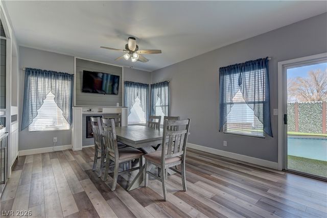 1124 Silver Stone Way, Las Vegas, NV 89123