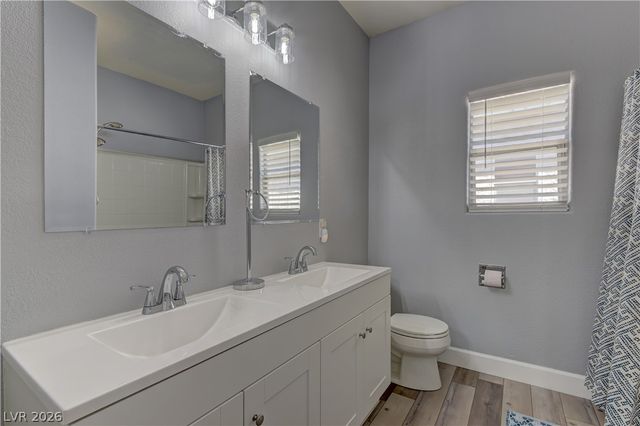 1124 Silver Stone Way, Las Vegas, NV 89123