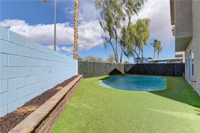 1124 Silver Stone Way, Las Vegas, NV 89123