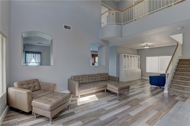 1124 Silver Stone Way, Las Vegas, NV 89123