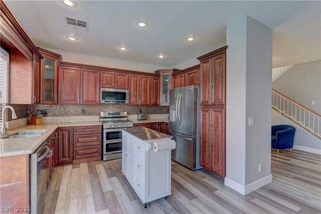 1124 Silver Stone Way, Las Vegas, NV 89123