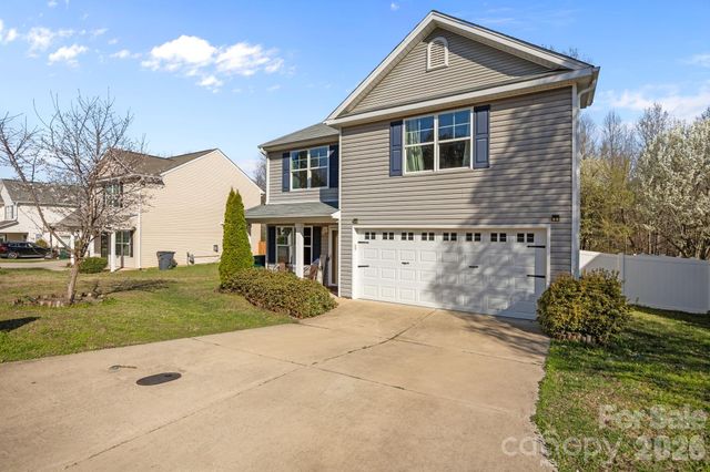 865 Winterside Lane, Winston Salem, NC 27107