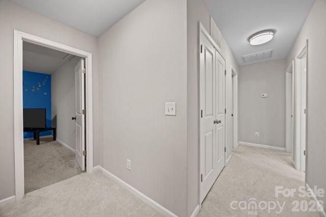 865 Winterside Lane, Winston Salem, NC 27107