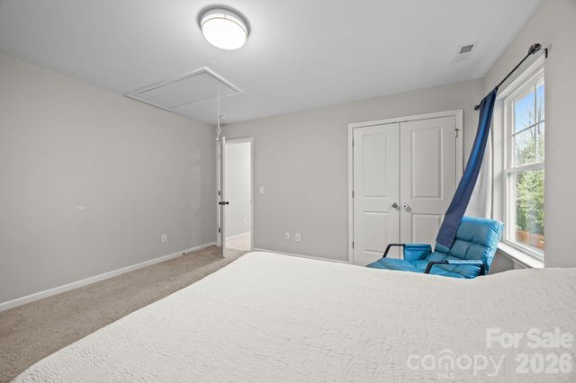 865 Winterside Lane, Winston Salem, NC 27107